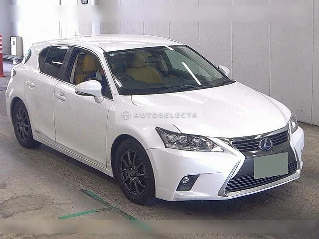 Lexus CT 2016, auction grade 3.5