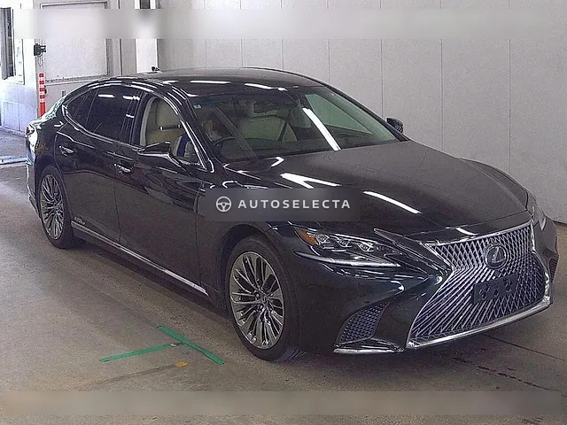 Lexus LS 2018, auction grade 3.5