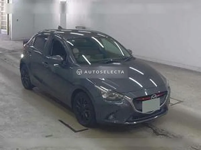 Mazda Demio 2016, auction grade R