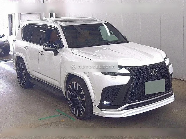 Lexus LX 2023, auction grade 4.5