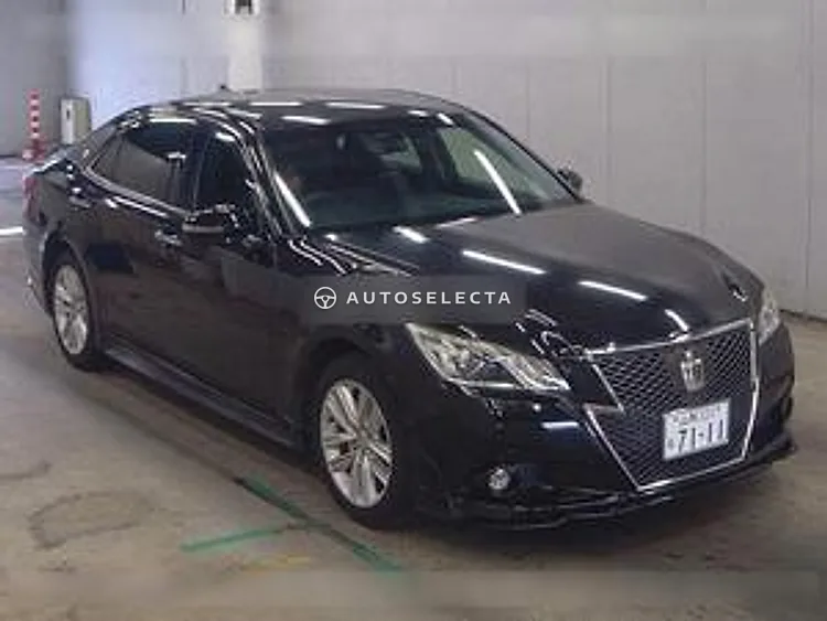Toyota Crown 2013, photo 1 of 1