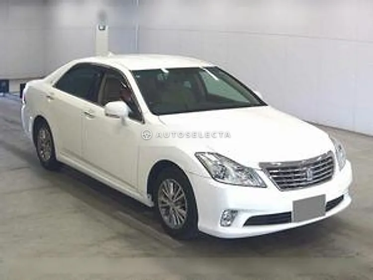 Toyota Crown 2013, photo 1 of 1