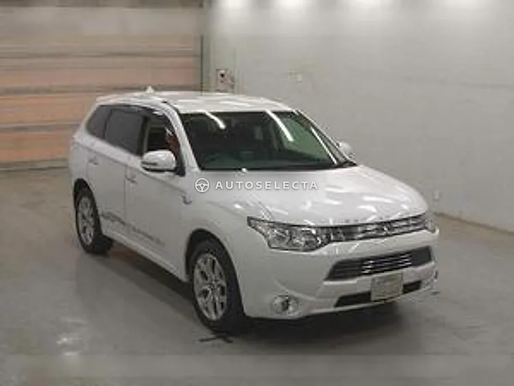 Mitsubishi Outlander PHEV 2013, photo 1 of 1