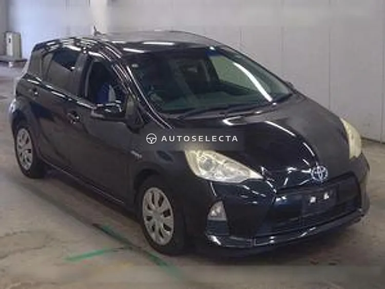 Toyota Aqua 2013, photo 1 of 1