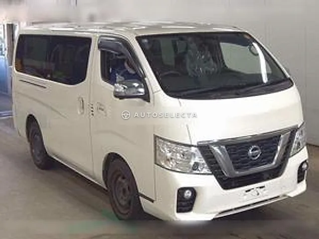 Nissan NV350 Caravan 2018, auction grade 3.5