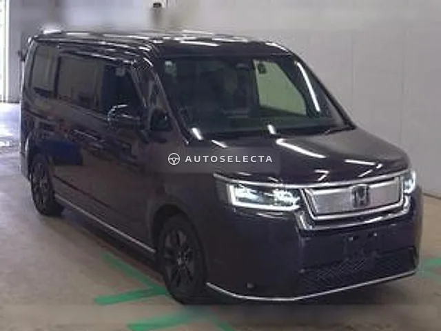 Honda Stepwgn Spada 2023, auction grade 4