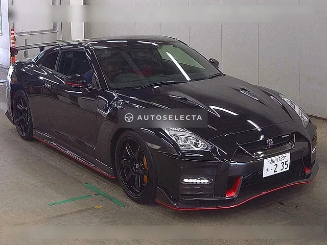 Nissan GT-R Nismo 2017, auction grade 5