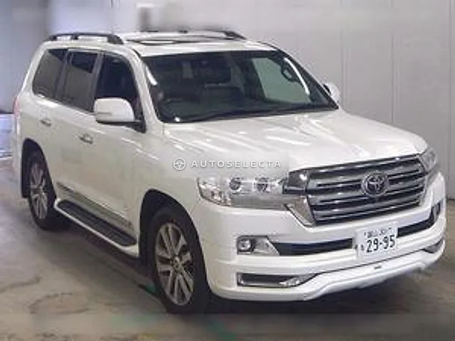 Toyota Land Cruiser 2017, auction grade 4