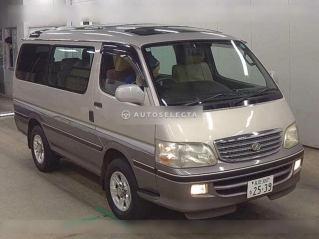 Toyota Hiace Wagon 2001, auction grade 4
