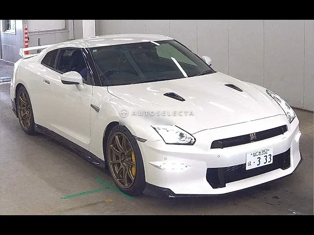 Nissan GT-R 2024, auction grade 5
