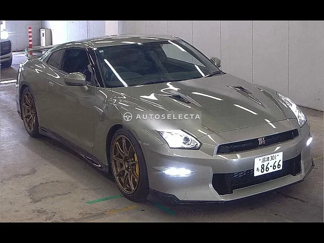 Nissan GT-R 2024, auction grade 5