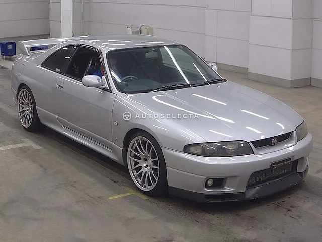 Nissan Skyline GT-R 1995, auction grade R