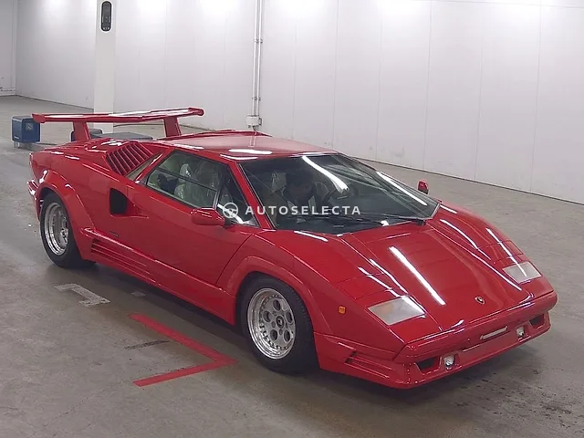 Lamborghini Countach 1989, auction grade 4