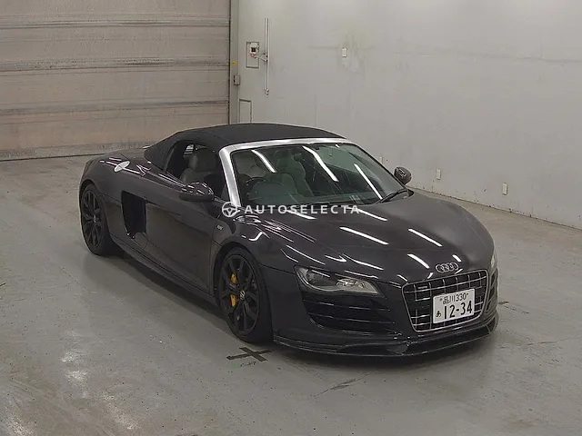 Audi R8 2010, auction grade 4
