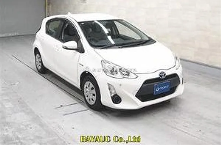 Toyota Aqua 2015, photo 1 of 1
