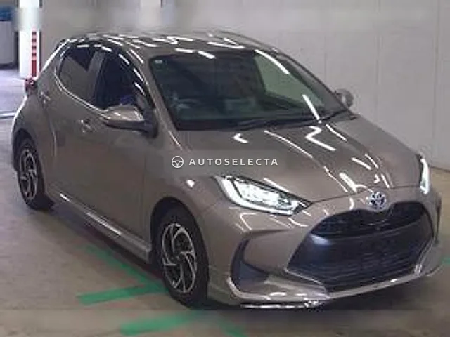 Toyota Yaris Hybrid 2021, auction grade 4.5