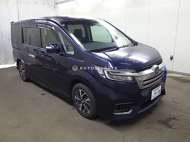 Honda Stepwgn Spada 2018, auction grade R