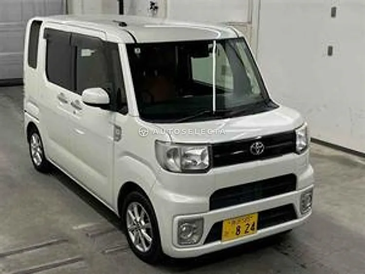 Toyota Pixis Mega 2019, photo 1 of 1