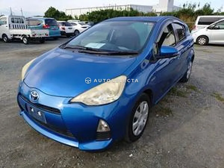 Toyota Aqua 2012, photo 1 of 1
