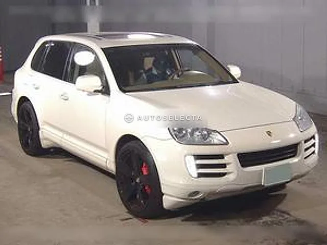 Porsche Cayenne 2010, auction grade 4