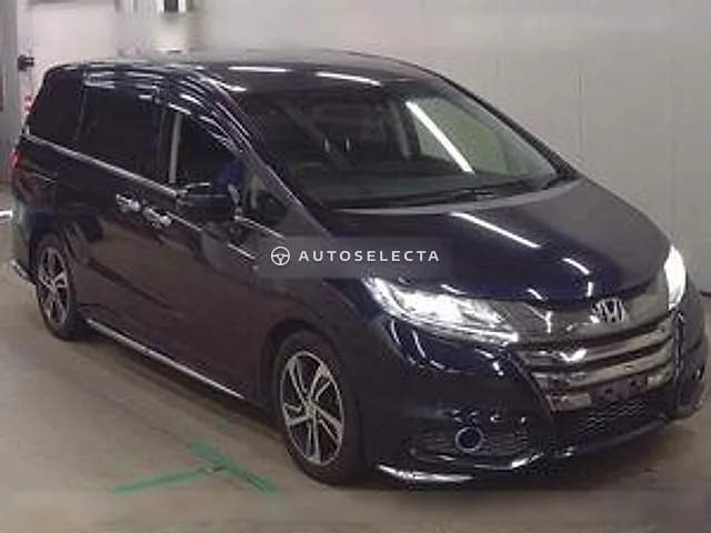 Honda Odyssey Hybrid 2016, auction grade 3.5