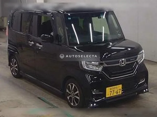 Honda N-BOX Custom 2019, auction grade R