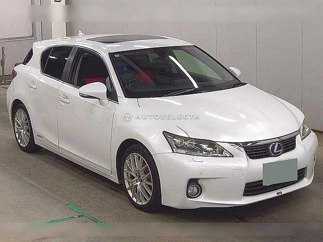 Lexus CT 2012, auction grade 4