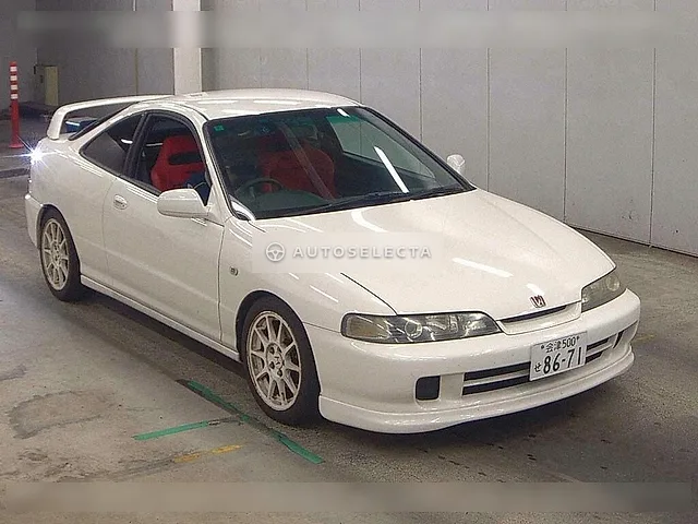 Honda Integra Type R 2000, auction grade 3.5