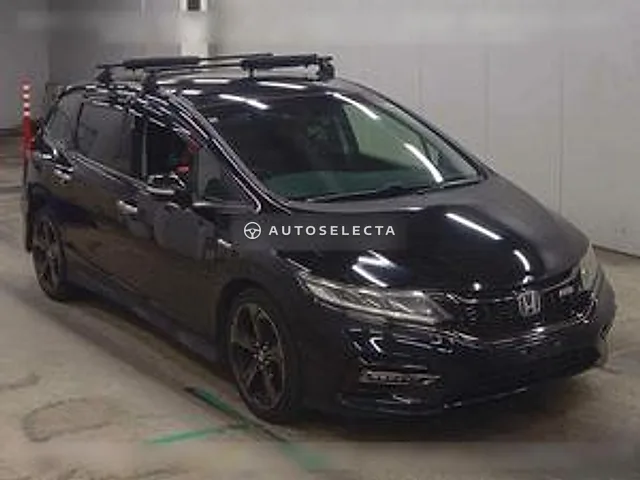 Honda Jade 2018, auction grade 3.5