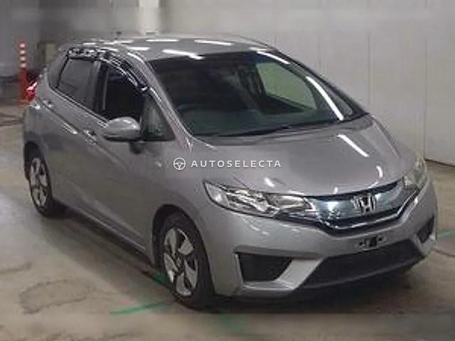 Honda Fit Hybrid 2013, auction grade R