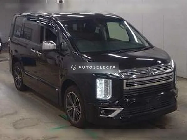 Mitsubishi Delica D:5 Urban Gear 2019, auction grade 4