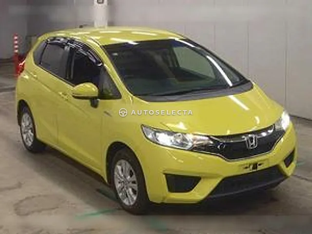 Honda Fit Hybrid 2016, auction grade 4