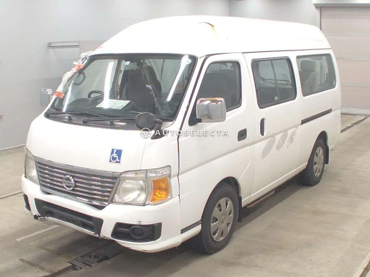 Nissan Caravan 2012, photo 1 of 11