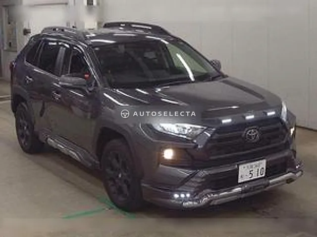 Toyota RAV4 2021, auction grade 3