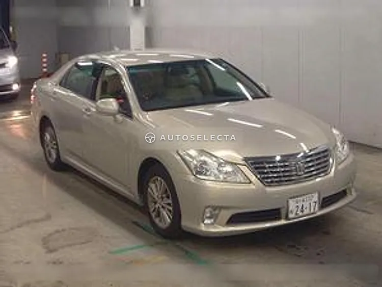 Toyota Crown 2012, photo 1 of 1