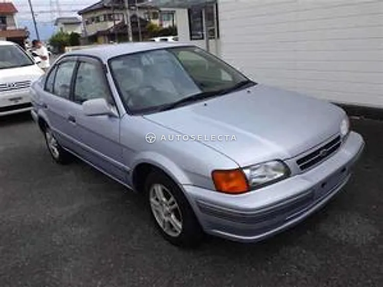 Toyota Corsa 1996, photo 1 of 1