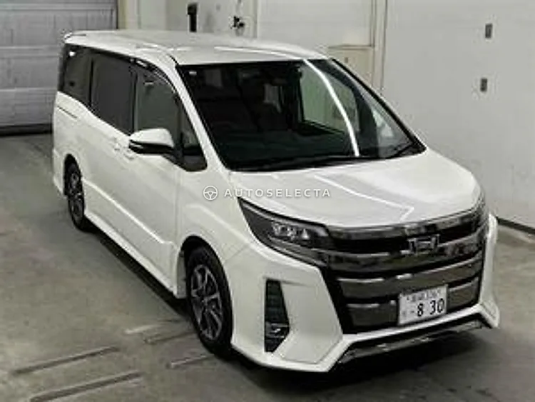 Toyota Noah 2017, photo 1 of 1