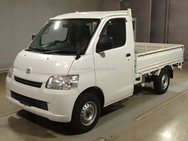 Toyota LiteAce Truck 2016, auction grade 4