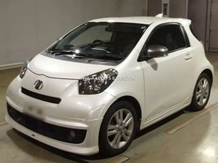 Toyota iQ 2013, photo 1 of 1