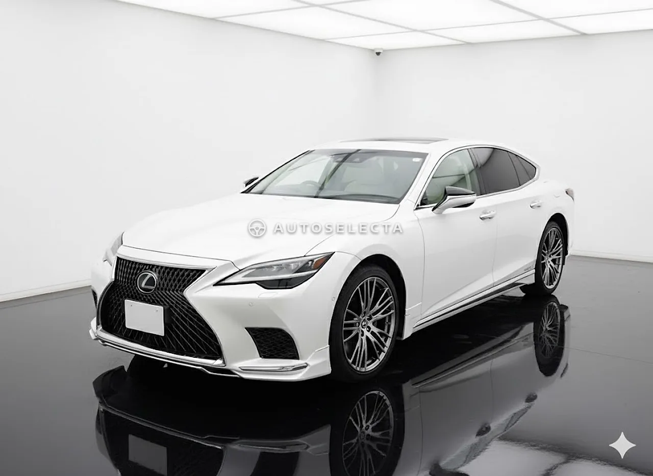 Lexus LS 2022, photo 1 of 3