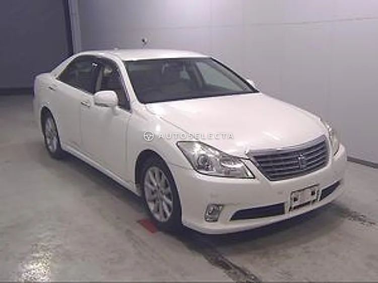 Toyota Crown 2011, photo 1 of 1