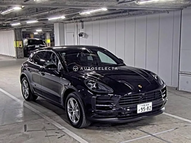 Porsche Macan 2021, photo 1 of 5