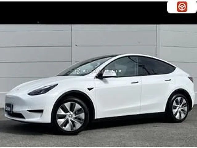 Tesla Model Y 2023, auction grade 5