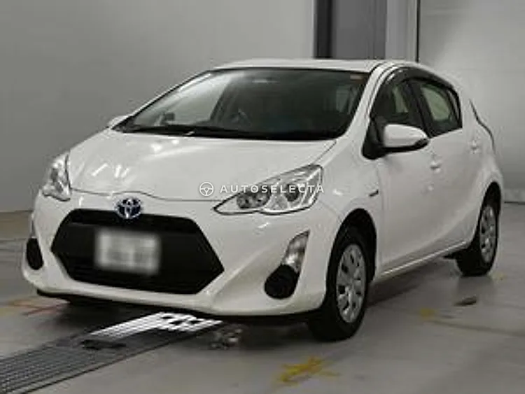 Toyota Aqua 2016, photo 1 of 1