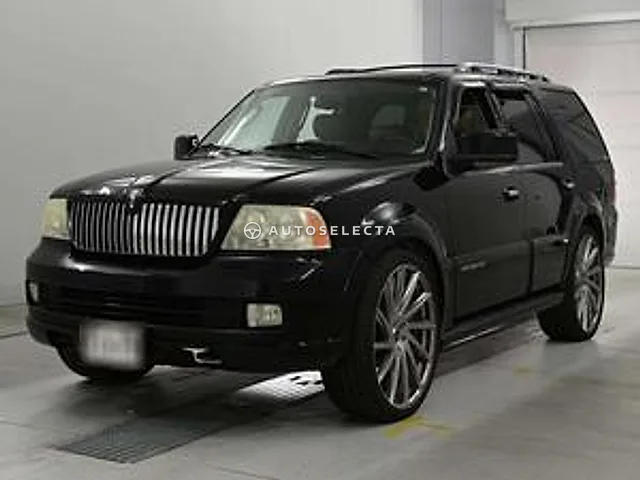 Ford Lincoln Navigator 2005, auction grade 4