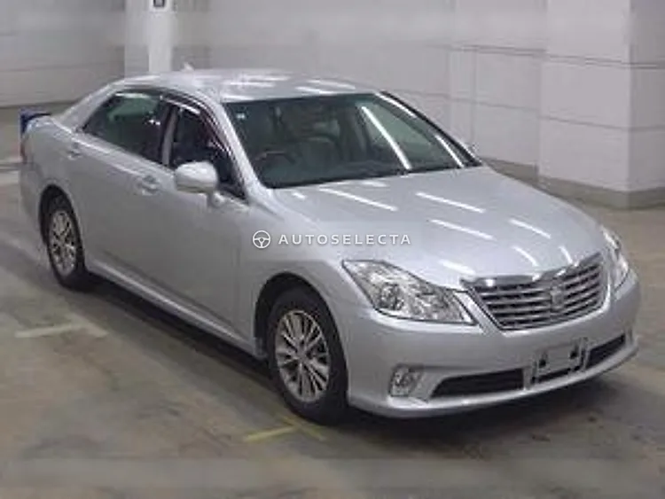 Toyota Crown 2011, photo 1 of 1