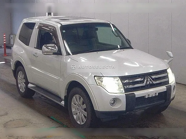 Mitsubishi Pajero 2007, auction grade 3.5