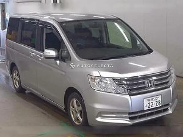 Honda Stepwgn 2014, auction grade 4