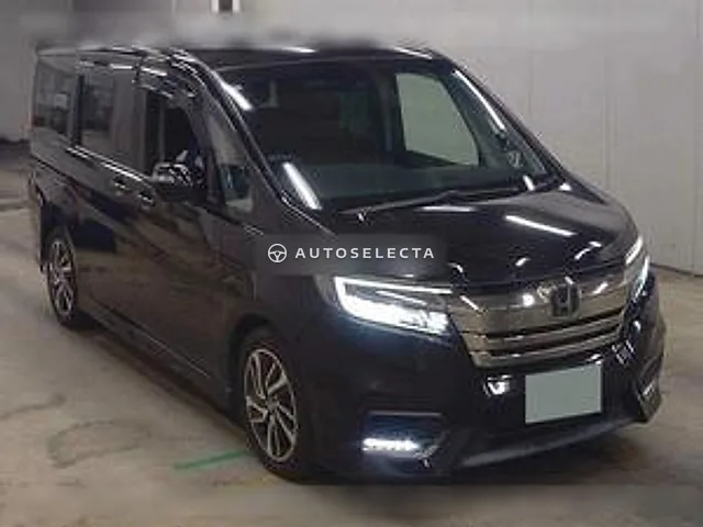 Honda Stepwgn Spada 2018, auction grade 4.5