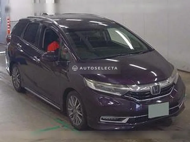 Honda Shuttle 2019, auction grade 4